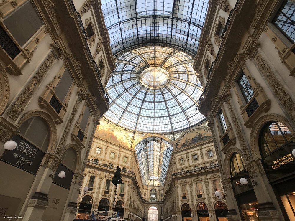 Famed Galleria Vittorio Emanuele with a semi-constructed Christmas tree